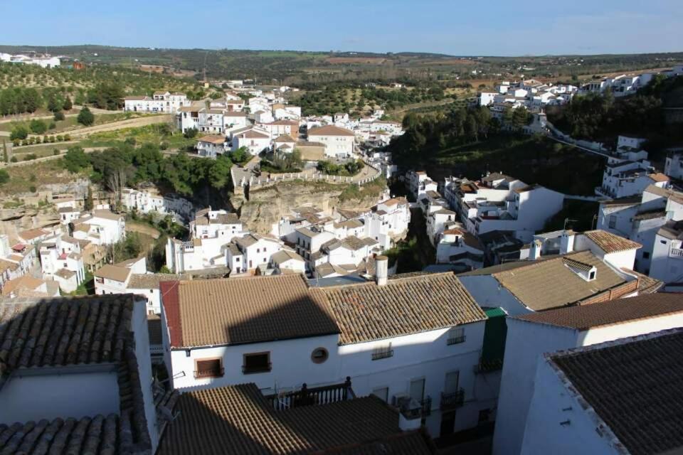 Alojamiento Rural Carmen Setenil De Las Bodegas Exterior photo