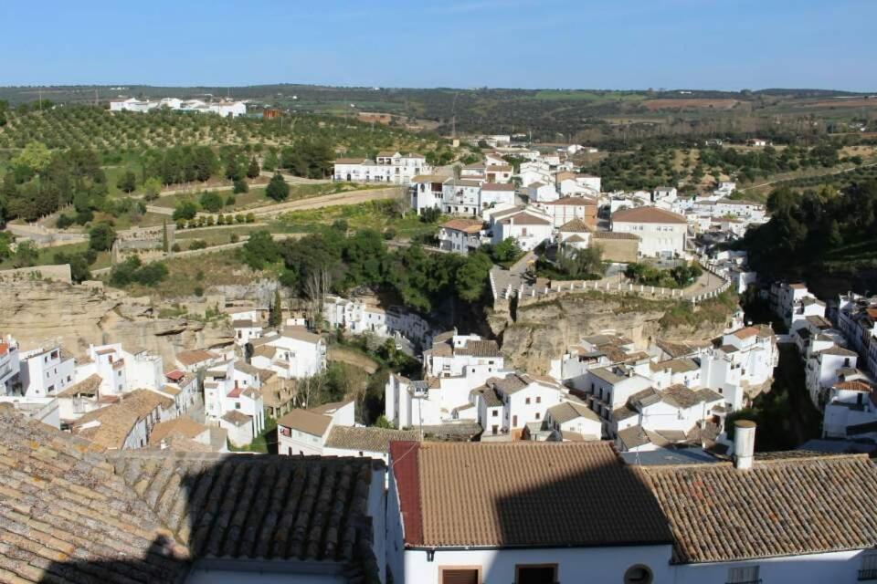 Alojamiento Rural Carmen Setenil De Las Bodegas Exterior photo